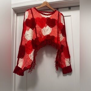 ❤️ NWT! Red and White Hearts HOUSE OF HARLOW 1960 Crochet Poncho/Top